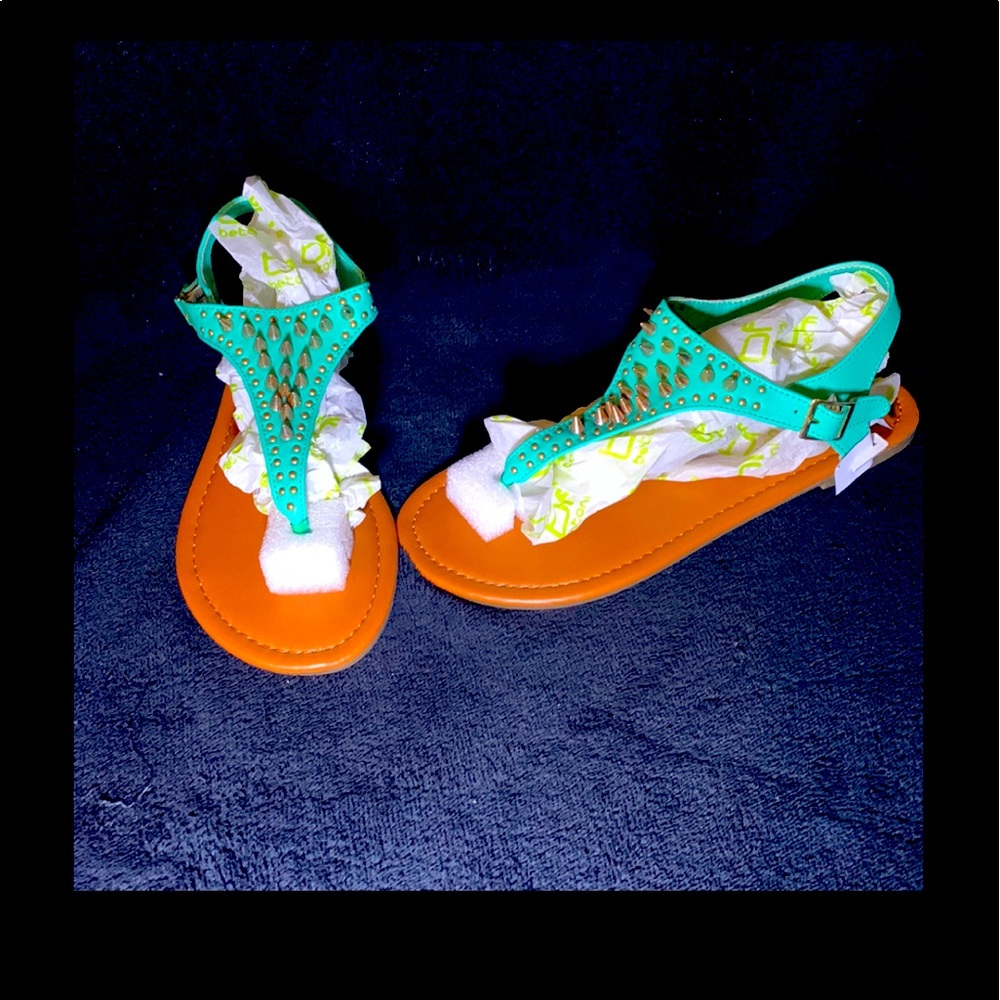 Mint sandals